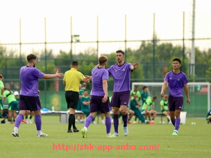 安博体育app下载-CBA要超越足球吗现在：CBA是否在竞技性和影响力上想要超越足球？