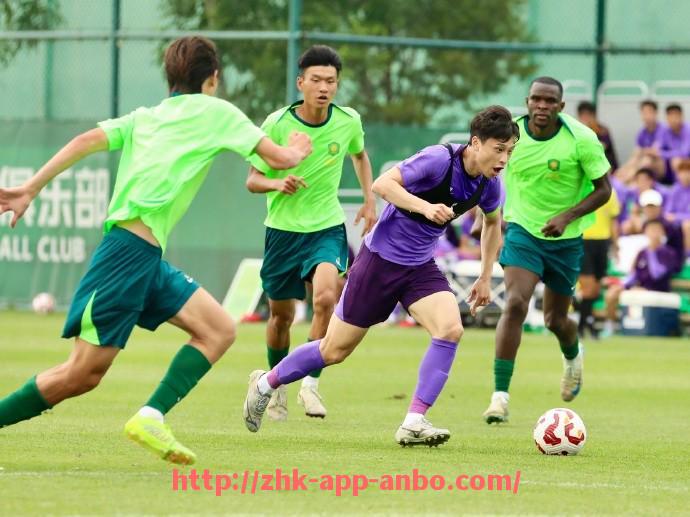 安博体育app下载-火箭队与雷霆队比赛录像的详细回顾